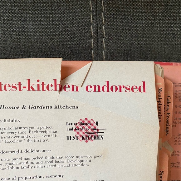 Vintage 1953 Better Homes and Gardens New Cookbook - Picture 7 of 9